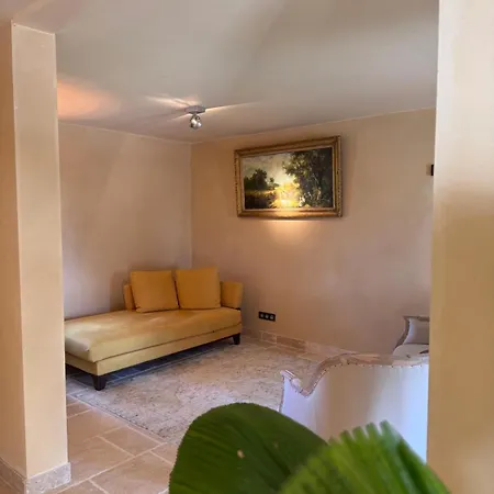 Guest house Bastide La Guilhabertie 3*